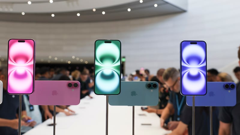 iPhone 16 pro max precio