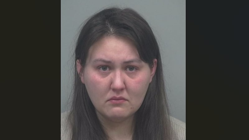 Nicole Johnson, de 29 años y residente de Winder, fue ingresada en la cárcel del condado de...