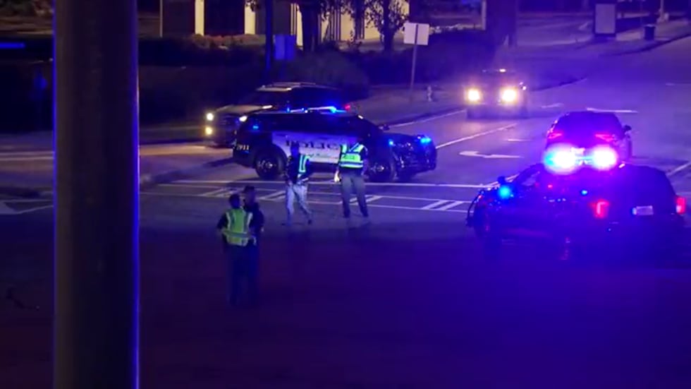 Un tramo de Cobb Parkway en dirección sur, entre Old Highway 41 y Barrett Parkway, estuvo...