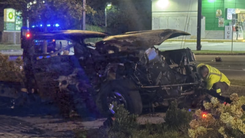 Georgia State Patrol car crashes in DeKalb County
