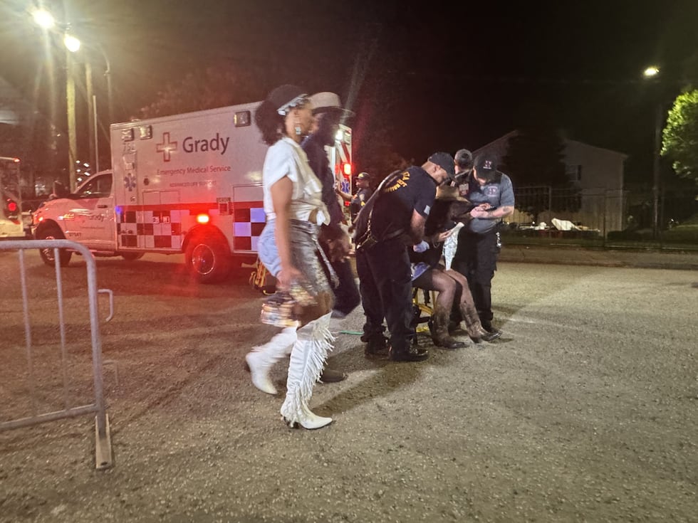 De acuerdo con la autoridades del sistema de transporte público, el incidente provocó que la...