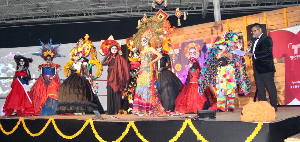 Festival de Día de Muertos en Plaza Las Américas