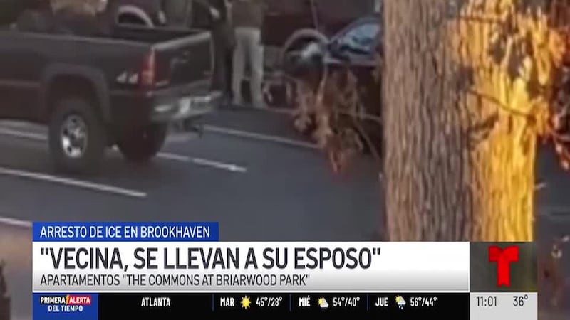 Francisco Mendoza le pedía a gritos a su esposa que le ayudara cuando los agentes de ICE lo...
