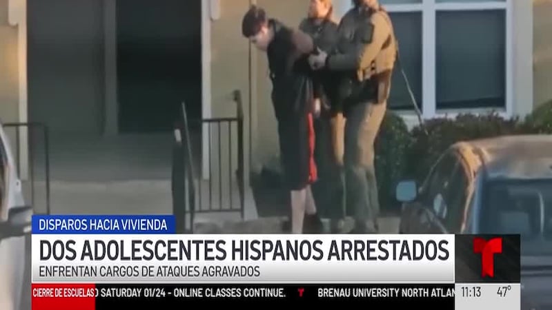 La policía dice que los dos menores van a ser acusados como adultos tras presuntamente llegar...