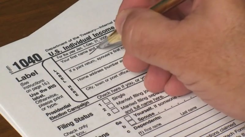 Hablamos de los cambios que tienen las familias separadas bajo deportación y lo nuevo que...