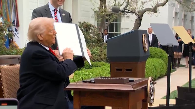 Fallo de Corte Suprema supone un golpe enorme para el presidente Trump