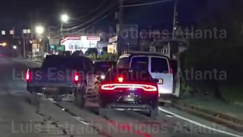 Agentes de inmigración interceptan a hispanos en Buford Highway