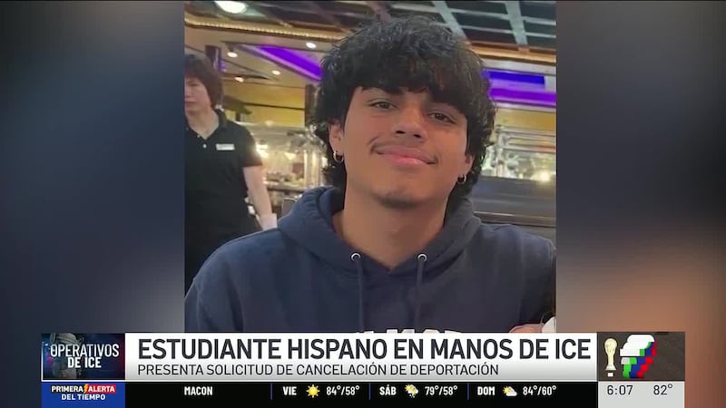 Las autoridades de ICE podrían dar una resolución en base a los argumentos presentados por el...