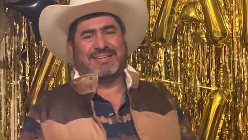 "Encomiéndate a Dios, mijito", dice su madre. Jardinero arrestado durante parada de tráfico de...