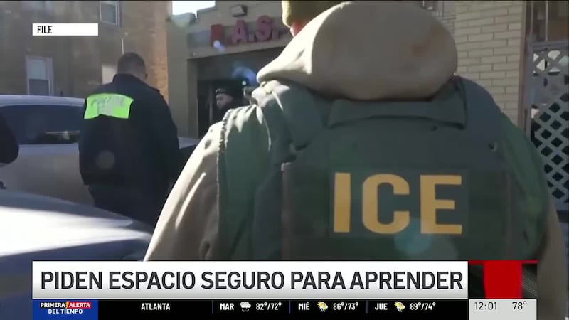 Impulsan políticas para proteger a estudiantes de ICE