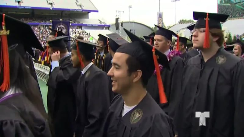 La noticia del perdón de préstamos universitarios federales fue recibida con sentimientos...