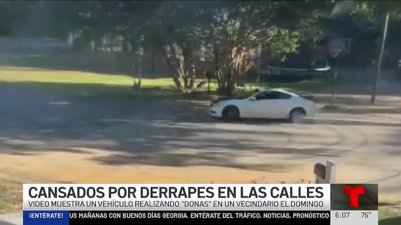 "Vienes a quemar llantas en sus vehículos y ponen en peligro a los niños", dice vecino