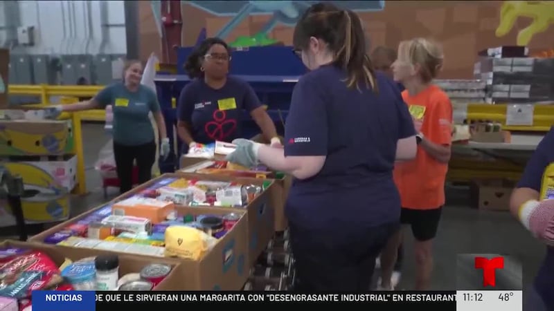 Bancos de comida se preparan ante el corte de SNAP